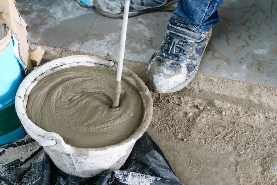 How to lay cement floor