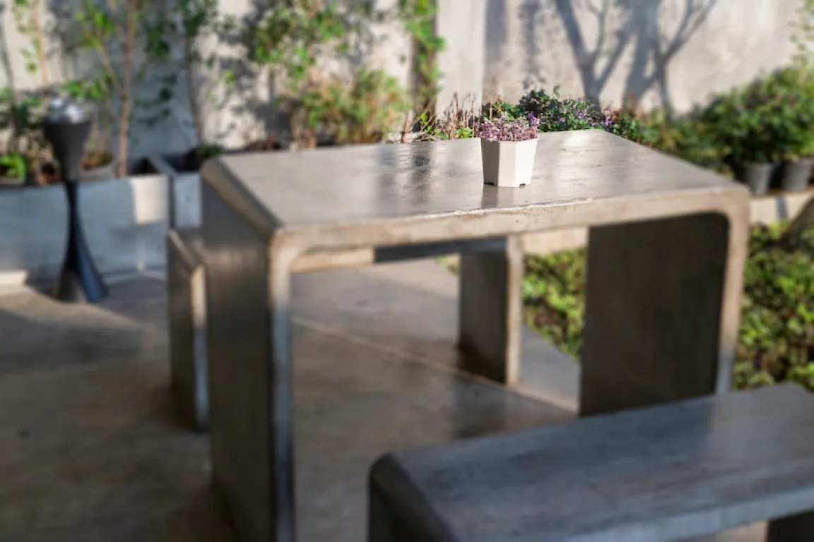 Concrete table