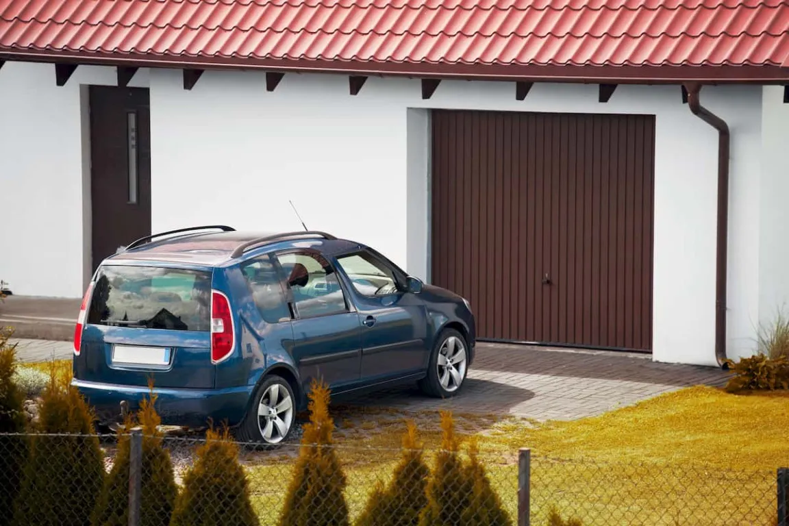 The latest minimalist car garage ceramics