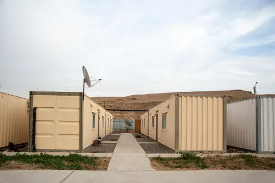 rumah semi permanen