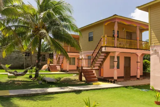 rumah tropis rumah tropis