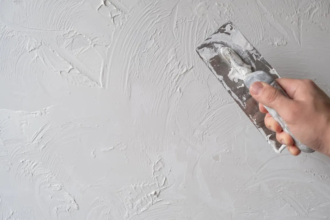 perbedaan skim coat dan acian