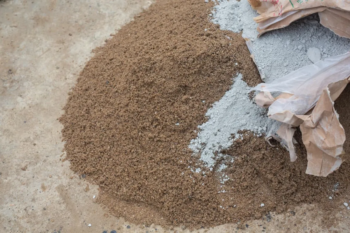 Dry mix mortar